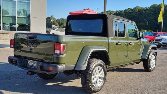 2023 Jeep Gladiator s