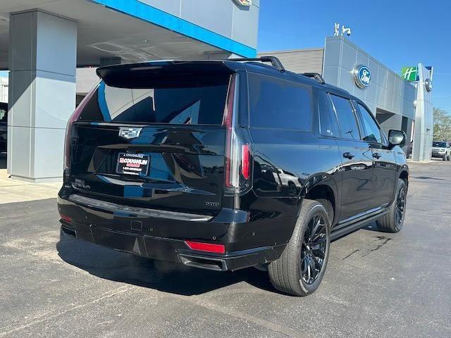 2022 cadillac escalade esv sport