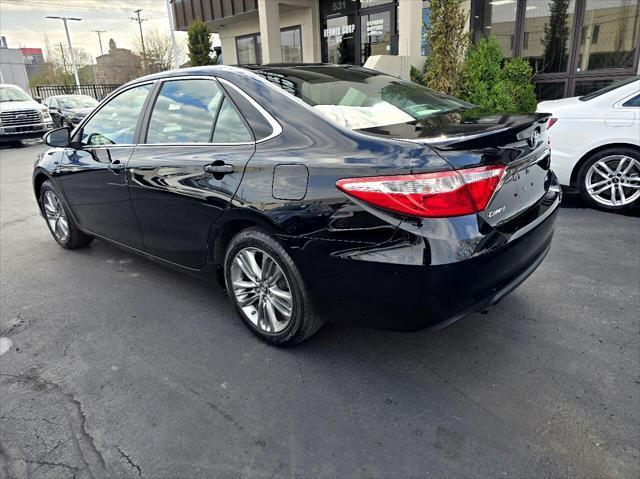 2017 toyota camry se