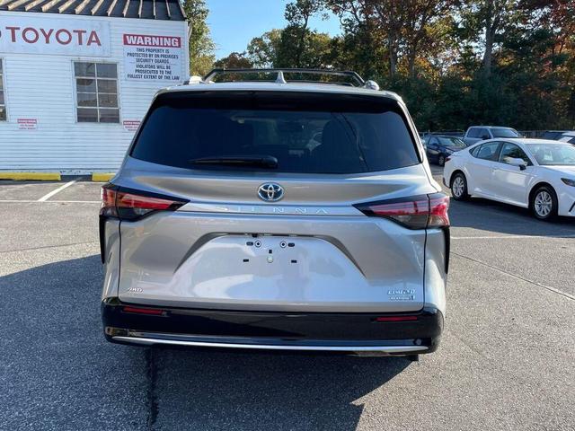 2024 toyota sienna limited