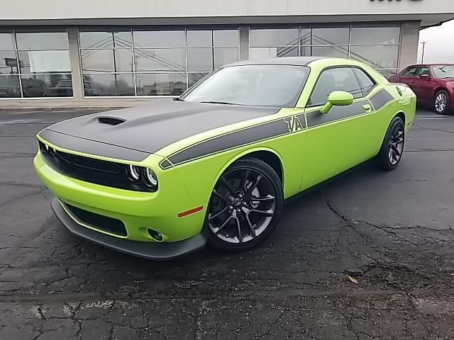 2023 dodge challenger r/t