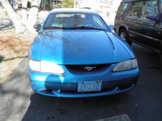1994 ford mustang convertible - 3.8l v6 - 5 speed manual - 1 owner!