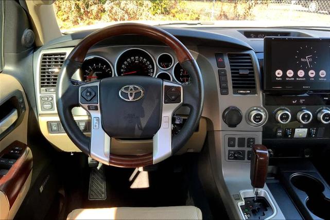 2017 toyota sequoia platinum