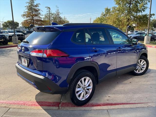 2024 toyota corolla cross le