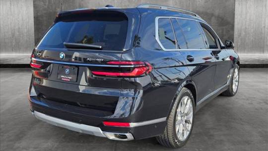 2025 BMW X7