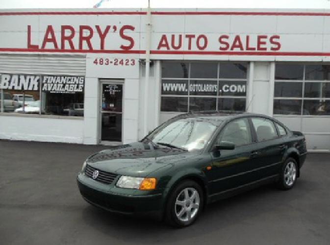 ***1998 volkawagen passat gls 4dr. (green in fort wayne, in