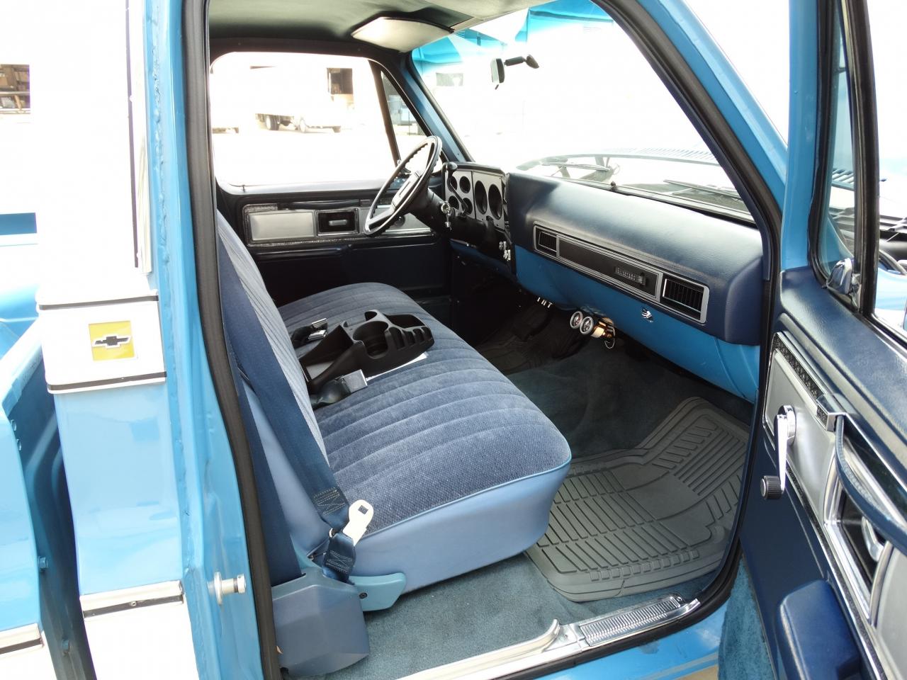 1978 chevrolet c10 4000 miles blue/white truck 350 cid v8 3-speed auto