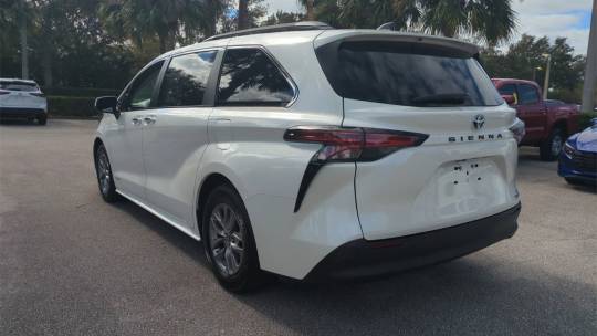 2021 Toyota Sienna
