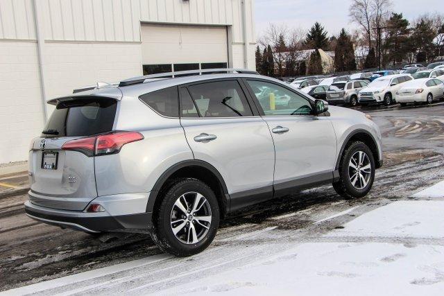 used 2017 toyota rav4 awd xle rochester hills, mi 48307 for sale in rochester, michigan