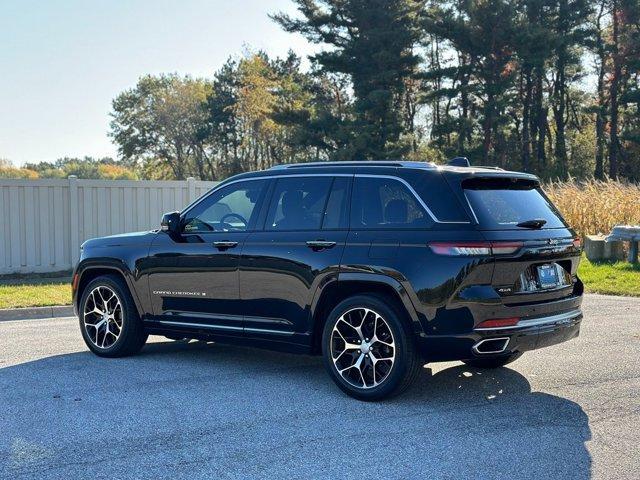 2022 jeep grand cherokee summit