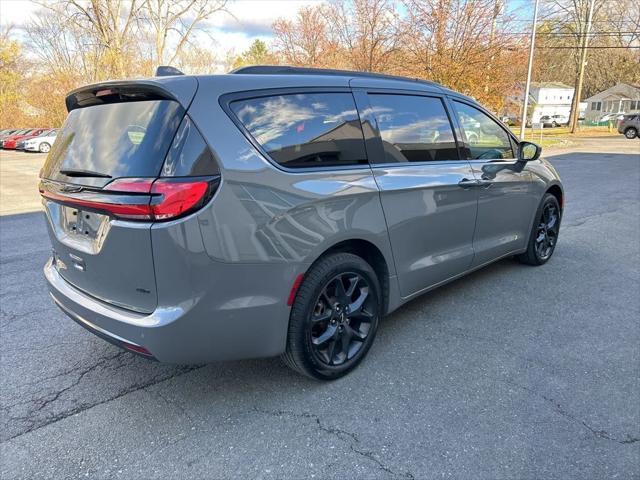 2021 chrysler pacifica touring l