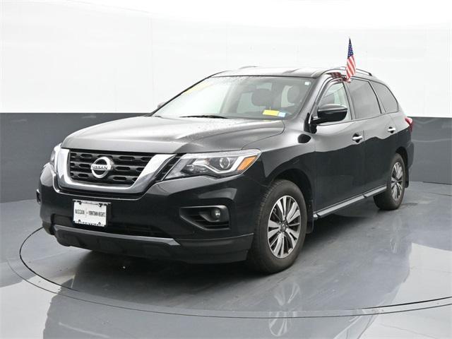 2017 nissan pathfinder sv