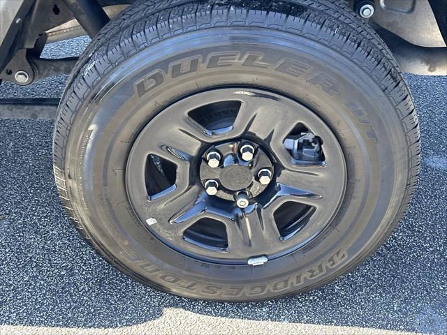 2023 jeep gladiator sport
