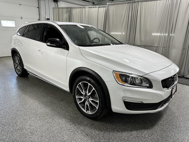 2017 volvo v60 cross country t5 platinum
