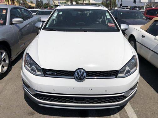 2017 volkswagen golf alltrack