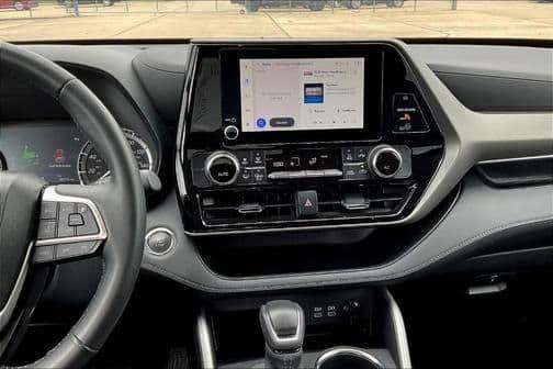 2023 toyota highlander in chicago, illinois