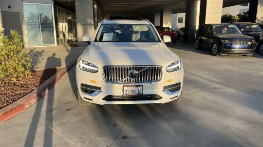 2022 Volvo XC90