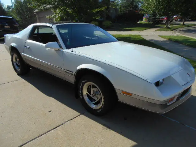 1985 chevrolet camaro berlinetta
