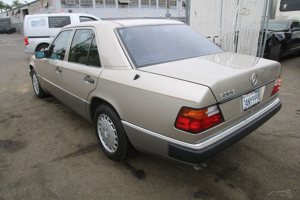 1991 mercedes benz 3.0 l 6 cylinder no reserve