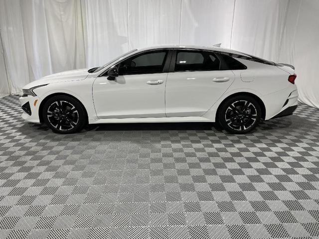 2022 kia k5 gt-line