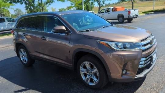 2018 toyota highlander limited