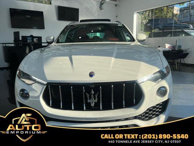 2017 maserati levante base