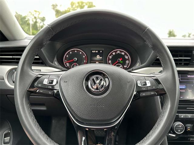 2022 volkswagen passat 2.0t se
