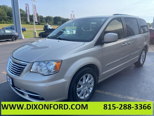 2016 chrysler town & country touring