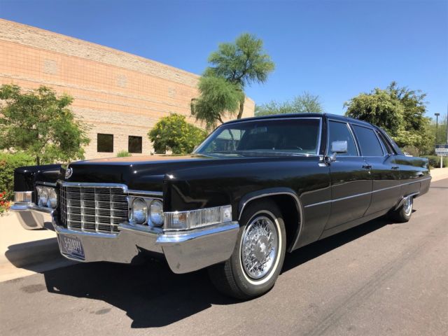 1969 cadillac fleetwood series 75 sedan (limousine)