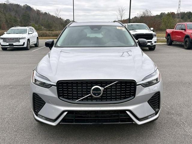2024 volvo xc60 b5 plus dark theme