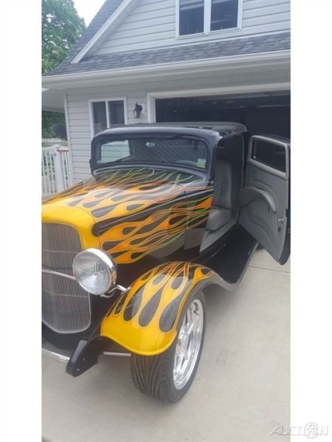 1932 ford coupe chevy 355, 350 turbo v8, 6-speed autotrans, suicide doors