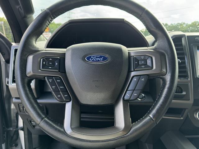 2019 ford expedition xlt