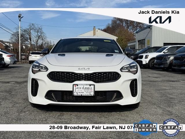 2022 kia stinger gt-line
