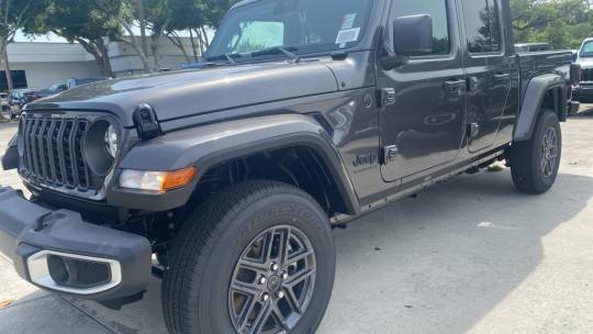 2024 Jeep Gladiator