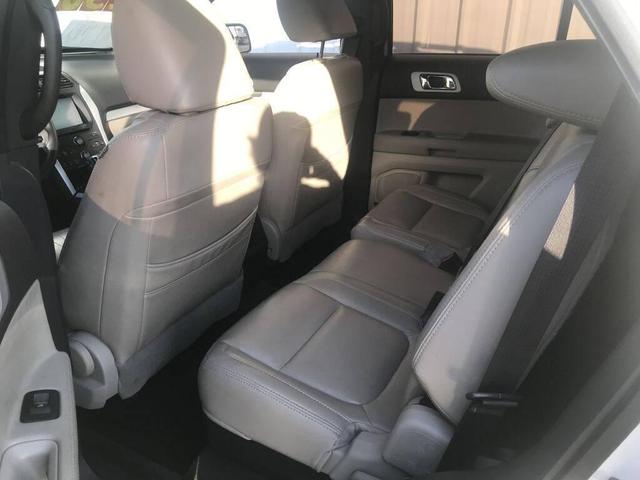 2011 ford explorer xlt