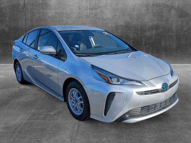2021 toyota prius le