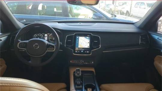 2022 Volvo XC90