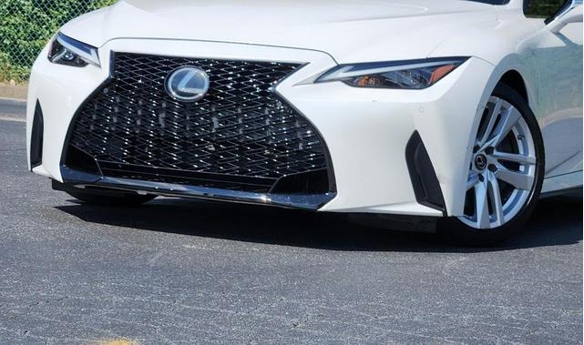 2021 lexus is 300 base