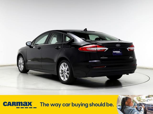 2019 ford fusion hybrid se