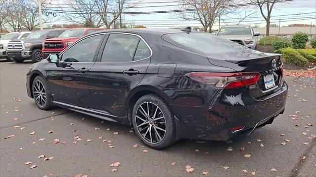 2023 toyota camry se
