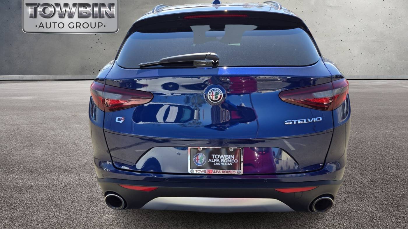 2018 alfa romeo stelvio sport