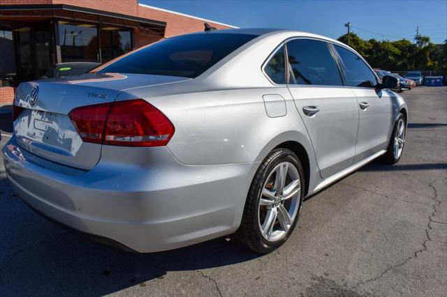 2014 volkswagen passat 1.8t auto se w/sunroof & nav