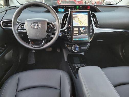 2022 toyota prius prime