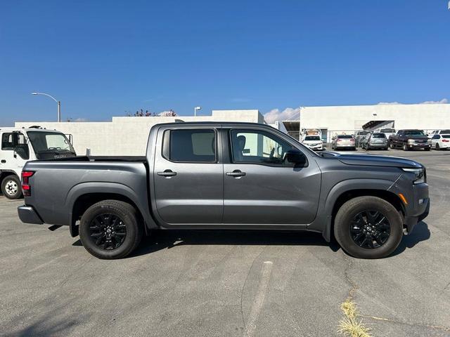 2023 nissan frontier sv