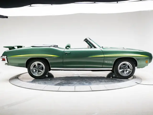 1970 pontiac gto 455 ram air iii v8 4 speed manual convertible pepper green
