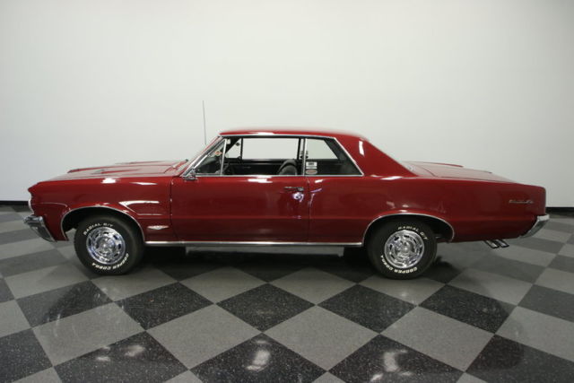 #'s match 389, tri-power, full resto, laser straight, new interior, phs docs!