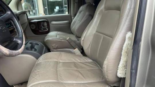 2002 chevrolet express 1500 lt