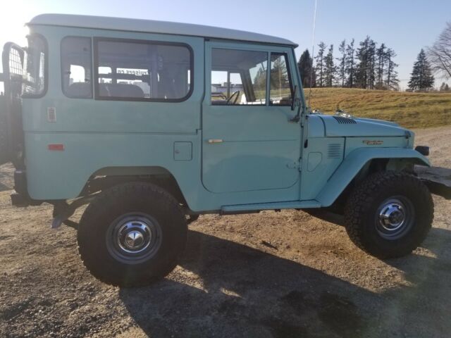 1981 toyota land cruiser bj42, resto-mod beautiful!!