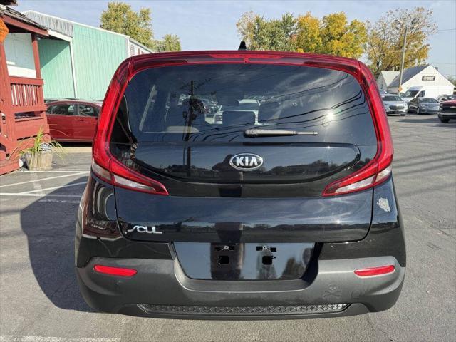 2021 kia soul lx