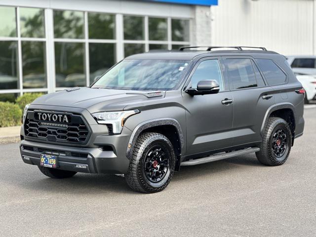 2023 toyota sequoia base